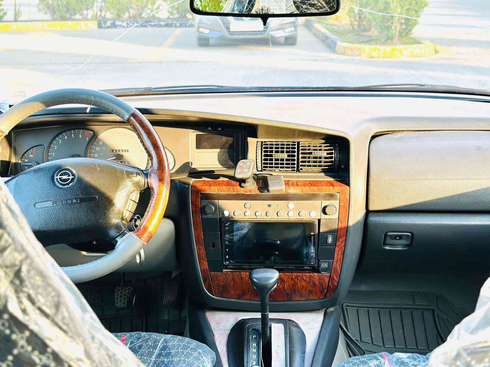 ئۆپڵ ئۆمێگا مۆدێل ٢٠٠١
گێر تۆماتیک 

گێر و مەکینە ئەرنەب vvt i3000

٤ تایەی لۆک و ویلی شەریکە

پاتری تازە

کوشن کارەبا

جام کارەبا

ئاوێنە کارەبا

شاشە ئایپاد

کامێرا 

سەقف سڵاید

تەبرید کارەبایی مەزبوت

هەموو گیانی بە شەرت ئیش ئەکات بێ مەسرەف

کارەبایی مەزبوت

بە شەرتی فیتەر

وکالەی بە ناوی خۆمە

سعر 52 گەڵا و مەجال

شوێن سلێمانی ***********

2001 أوبل أوميغا 

 گیر أوتوماتيكي 

 گیر و محرک أرنب vvt i3000

تخم تایرات جدید ویل کب شریکه

 پاتری جدید

 کوشنات كهربائية

 جام كهربائي

 مرآة كهربائي

 شاشة آيباد

 کامیرا خلفی

 سقف سلاید مزبوت

 تبرید ثلج مزبوت

 السیاره کلهه تعمل بشرط و بدون مصرف

 كهربائيات كلهه شغاله بدون اي نقص

وکالە بشرط

السعر 54 ورقة و بیه مجال

 الموقع السليمانية

بس واتساب أو وایبر ***********
