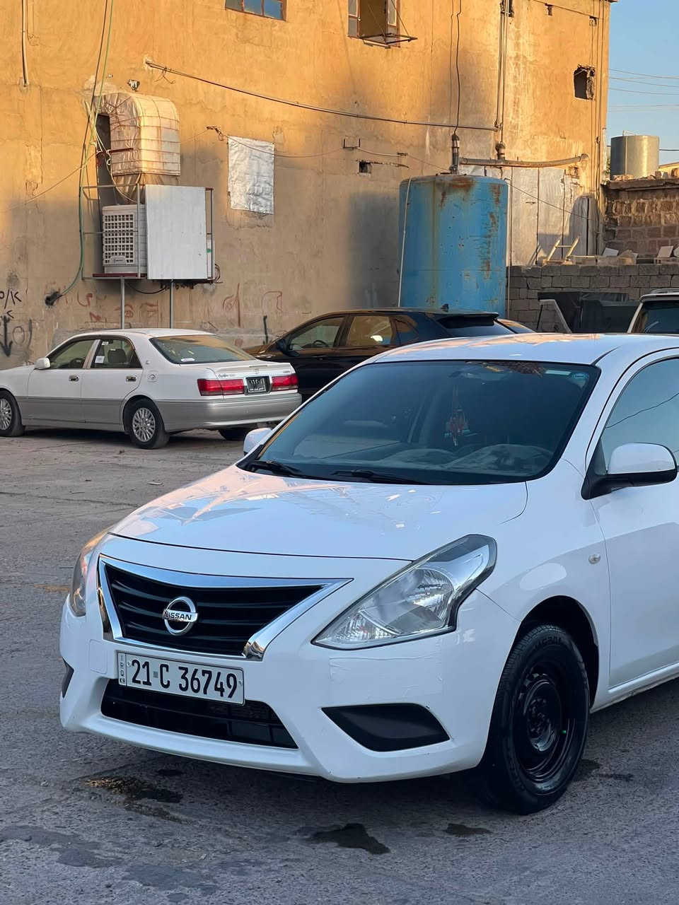 لاکشمیبای 2020  سەنەوی و ڕەقەمی تازەیە بەناو کردن و تەحویل و خەرامە بەشەرت 73هەزار ڕۆشتوە 
سەیارەکە دوو دەرگایەک و دوو پەڵە بۆیاخی هەیە.
دوو جام کارەبا سکوان ڤۆلێوم 
گێڕ و مەکینەو تەقەو ڕەقە تەبرید ساردو گەرم بەشەرت 
چوار تایەی تازەی لە ژيرایە سپێری دانەگیراوە لۆک لۆکە سەیارەکە چرکەوگڵایەک ببڕە ناو دەری وەک شەریکە ماوەتەوە یەک دینا  مەسرەف شوێن دەربەنیخان***********
