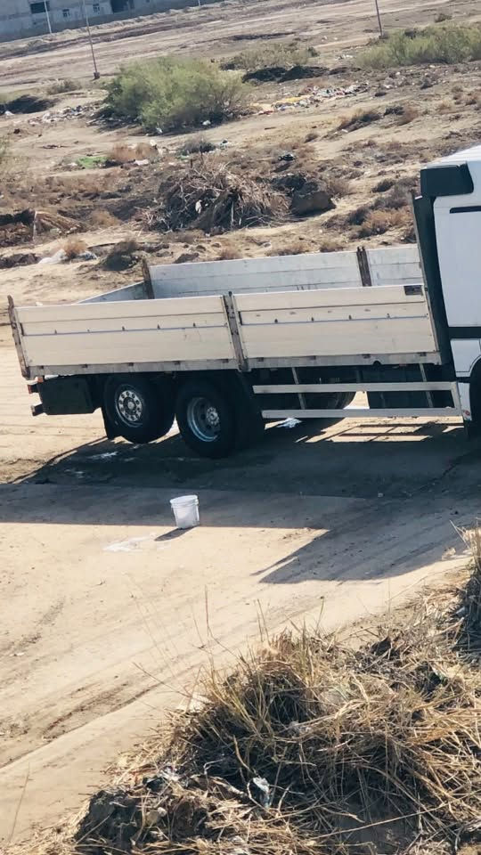 بدي البيع اوربي الطول 750ارتفاع 80ارظيته فافون مو خشب بدي نظيف اومراوس بدي حدادي رقم ***********

