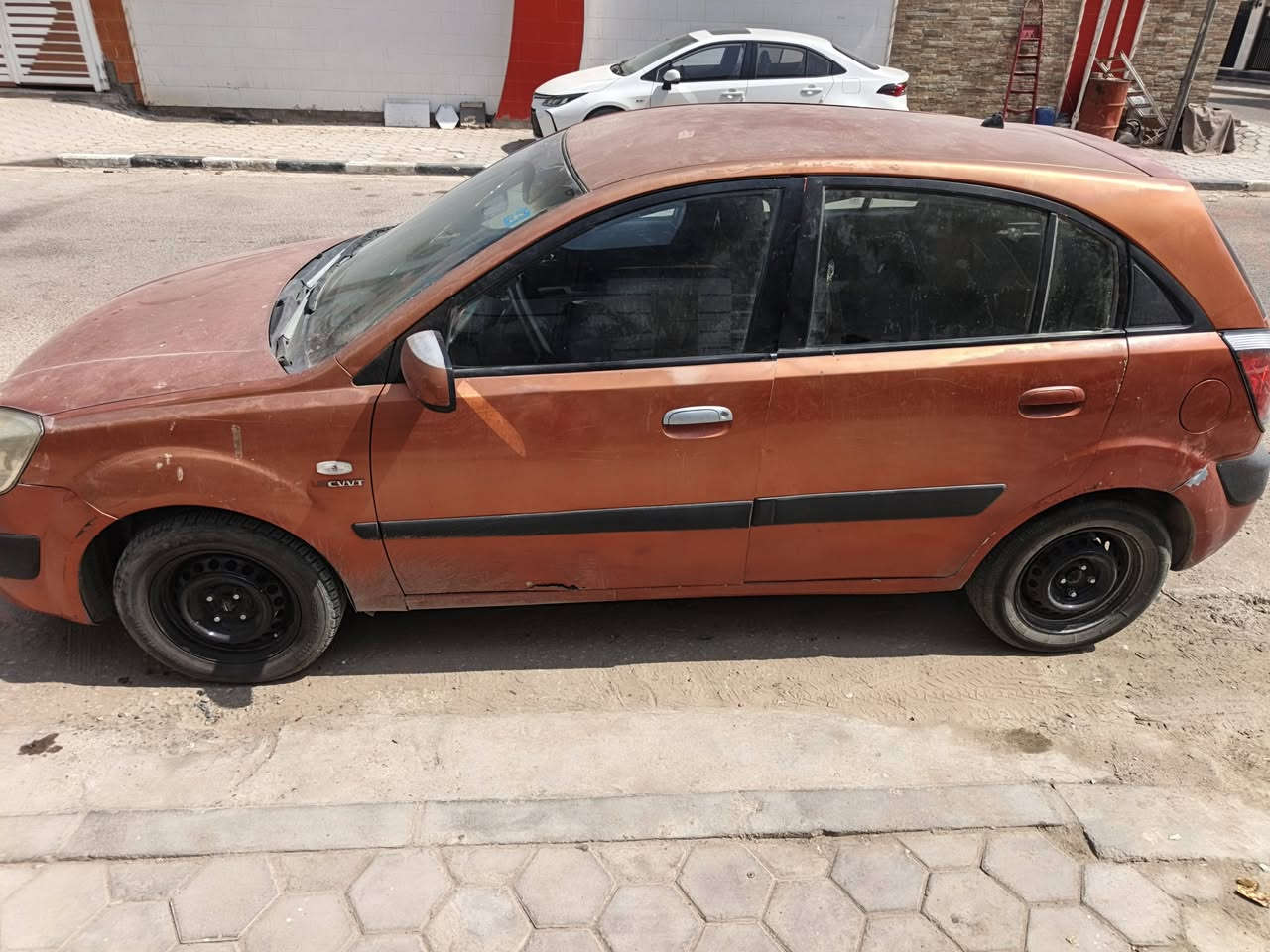 ​🚗 كيا ريو موديل 2007 للبيع (رقم نجف باسمي، السيارة ما بيها أي ضربة)
❄️ تبريد ثلج شغال، السيارة جاهزة ومباشرة للعمل وما تحتاج مصاريف.

⚙️ السيارة أخت الجديد، بيها فقط ملاحظة بسيطة جداً بالقير (النمرة الخامسة ما تعشق).

📍 الموقع: النجف الأشرف | السعر المطلوب: 65 ورقة.

📞 الرقم: ***********
