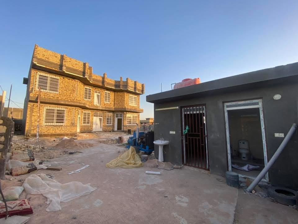 🏡 دار سكن زراعي مميز للبيع
سند 25
📍 الموقع: طريق جامعة المستقبل – خلف جامعة بابل مباشر

📐 المساحة: 1250 متر
 ... بناء الدار 300 متر
🏗️ بناء حديث – طابقين – كونكريت 

✨ تفاصيل الدار:
• مطبخ
• صاله
• استقبال
• 4 غرف نوم
• 2 مجاميع صحية
• كراج
• حديقة كبيرة 🌳
•شبابيك الالمنيوم مع كتيبة حمايه
•سويت خدم خارجي معزول
🌿 موقع مميز ومساحة واسعة،
المراجعة 
    
للأستفسار الاتصال على📲

‭***********‬ 📱
***********   📱 
@إشارة
