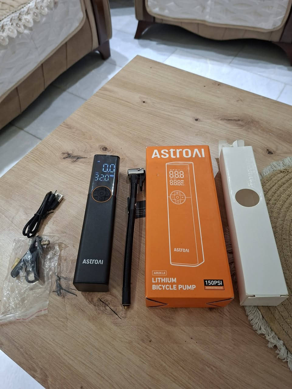 السلام عليكم. للبيع بم بايسكل شحن ماركه استرو جديد لك مع كامل ملحقاته. مكاني بغداد الغزاليه  *********** / السعر 25,000
