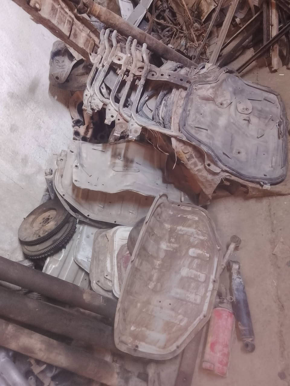 فيتر  ودوات تفصيخ فاتون العنوان بغداد الدوره نهايت شارع 60 المحل ***********
