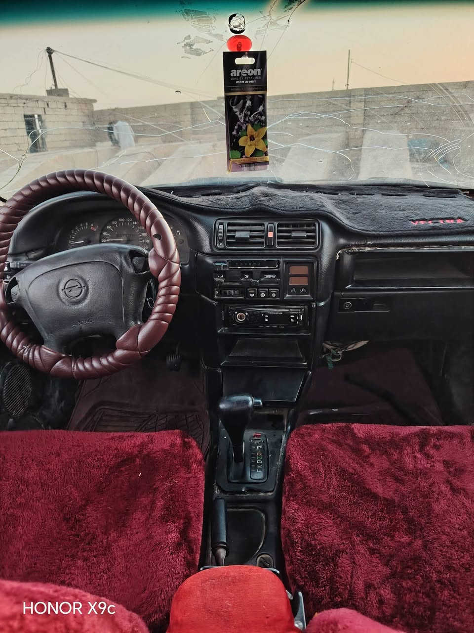 سلام عليكم سياره البيع فكتره حجم 18 موديل 94 كير محرك كلو شرط تيرات اربعه جديد صدر جديد بتري جديد كهربايات كلهه شقاله رقم بغداد شرط تحويل مشروع وطني السعر ٣٣ وبيه مجال العنوان كركوك الحويجه الاستفسار تصال على الرقم *********** ويرهم مروس حسب القناعه

نص مكتوب في الصور:
- HONOR X9c
