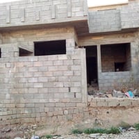 هيكل البيع مساحة مئة عشرين متر قوسيات شارع المركز واجه سبع متار غرفتين...