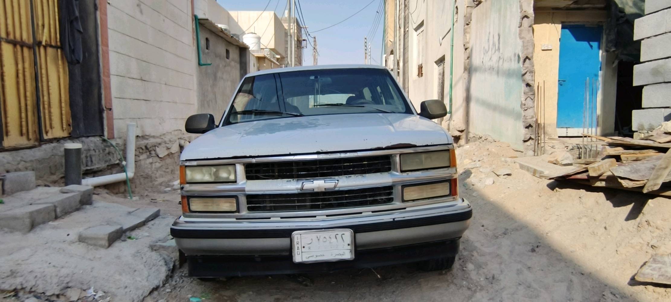 بهبهان موديل 1995 

مكينة 305 

گير 700 

سيارة بلادية مامصبوغة  

دواخلها نظيفة مابيها عيب 

سيارة باسمي تحويل ثاني يوم اذا تريد 
سنوية مامنتهية 

السعر 33 وبيها مجال 

عنواني البصرة الزبير 

رقم الهاتف : ***********