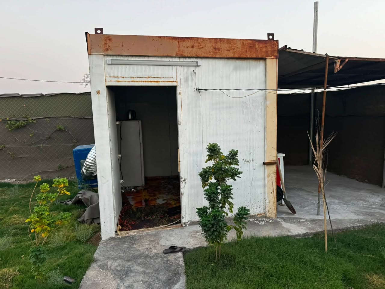 ارض زراعي للبيع 
طريق السنيه السياحي 
حي التعاون 
المساحه 250
للاستفسار. ***********
واصل ماء اساله
وكهرباء
