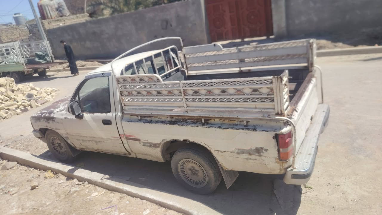 لا توجد تفاصيل

نص مكتوب في الصور:
- سلام عليكم بيكم 89 صبغ بلاد عنوانه محافظة ميسان سعره 27 وبييه مجال رقم ***********