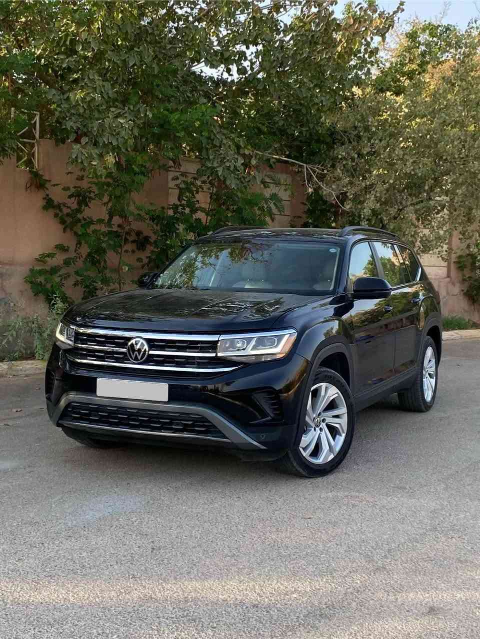 مواسەفات :-    
پانۆراما ، گێچ ئەلیکترۆنی ، شاشە گەورە سیستەمی  car play،  ڕاداری پێشەوە و ڕاداری دواوە ، بەسمە و شەغال ، سێ ریز کوشن و ناو کرێمی و سندوق شەفت  و  light adaptive ، زۆر مواسەفاتی تر، سەیارەکە بێ کێشەیە و بە ناوی خۆمە تەنها ٢ پارچەی بۆیاغە لەگەڵ کەمێک بۆنیتەکەی ، سەیارەکە هەموو شتێکی بێ کێشەیە  ماوەی ڕۆشتنی سەیارەکە تەنها ( ٥٢ ) هەزار میل  ڕۆشتووە  نرخی (٢١٥) وەرەقە و کەمێک مەجال .

 بۆ پەیوەندی کردن :-  
ژ.مۆبایل :- *********** أربيل, العراق
