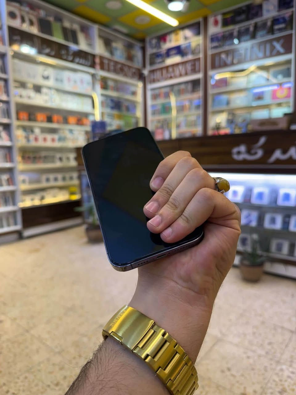 شركه العالميه للاتصالات 
ايفون 14 بروماكس
ذاكره 256
لون بنفسجي
بطاريه 92
السعر 830 الف
العنوان واسط صويره شارع المركز
*********** حجي ناصر
