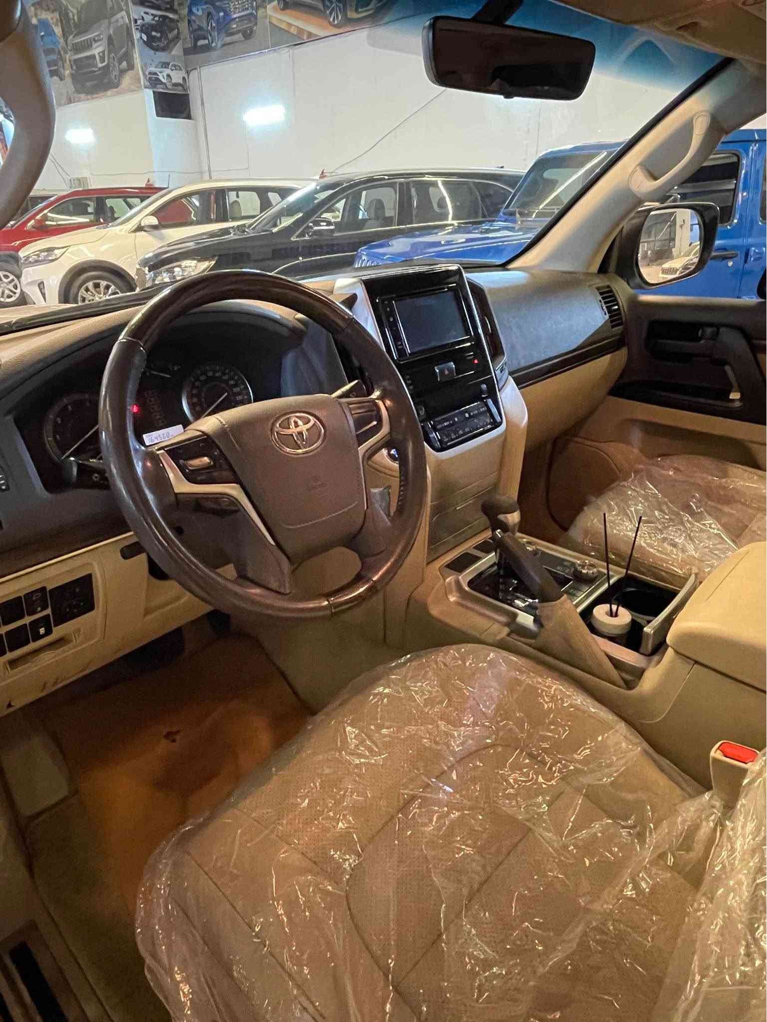 LAND CRUISER 2021 GX

V6 

موبايل : ***********
واتساب : *********** مخمور, أربيل
