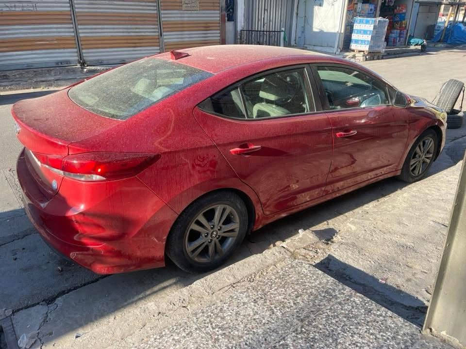 هونداي الانتره2017
رقم بغداد انكليزي 

حجم المحرك2000

عليه ادامه

كامله ماناقصه اي شي 

عداد المشي 51الف حقيقي

وارد امريكي ليبل واحد

حدثه بالبنيد نفسه مصلح 

بدون تبديل 

بدون صبغ 

راديترات بلاديه 

تبريد اصلي شغال 

نص فول  

السياره بصمه  

حساسات اجتياز

تدفه بالكشنات 

صندوق ذكي 

ثلاث بصمات ابواب صندوق

صور الحادث مرفقه

السعر110$

للاتصال ***********

بغداد البلديات
