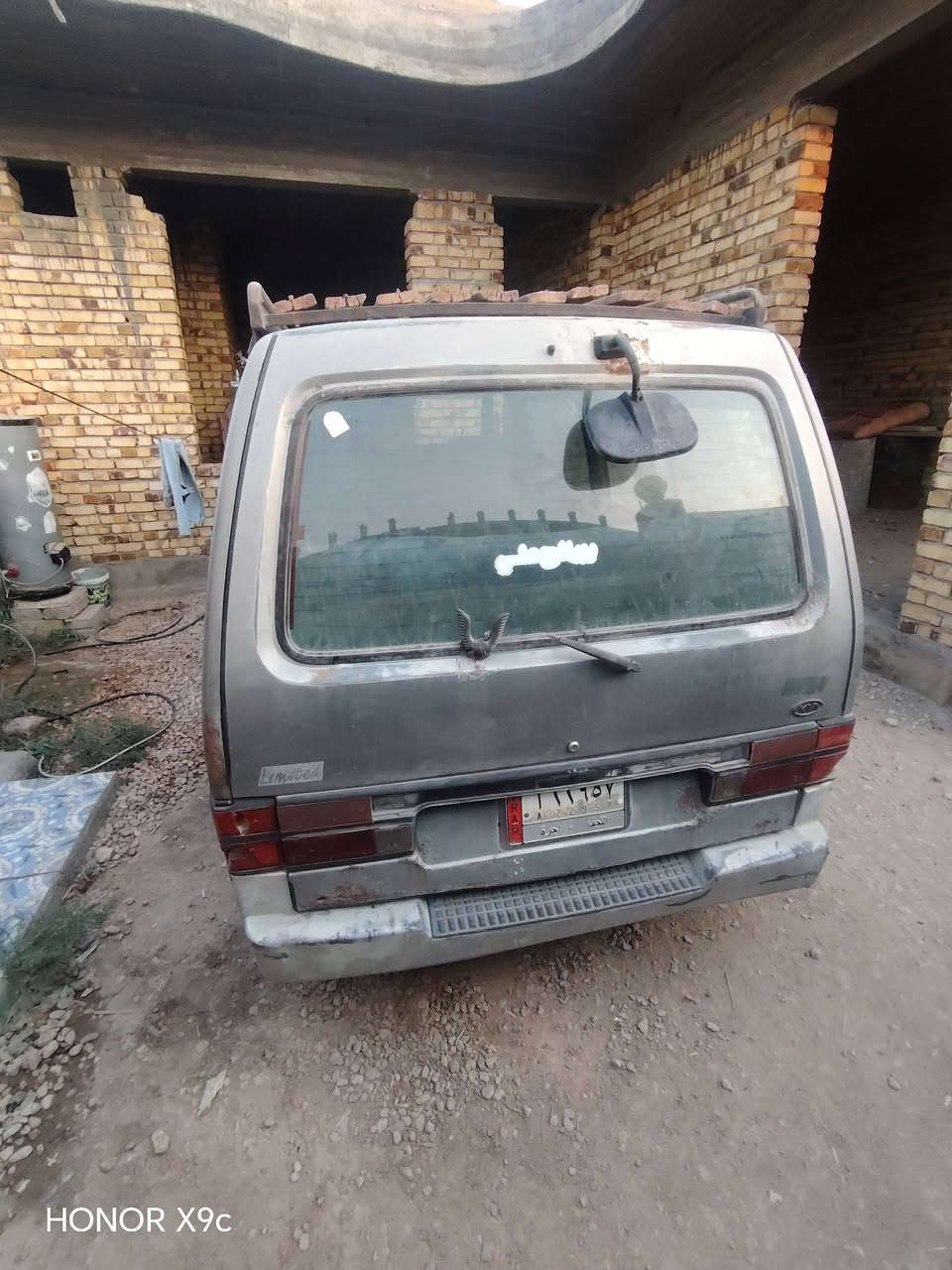 كيا بسته موديل ٩٣ البيع محرك وكير وكسن وشوصي مكفلات السياره بلادي راعيها جيراني تريد مداور تريد وكاله السعر ٣٣ وبهه مجال رقم *********** موكاني بابل حي العسكري

نص مكتوب في الصور:
- HONOR X9c