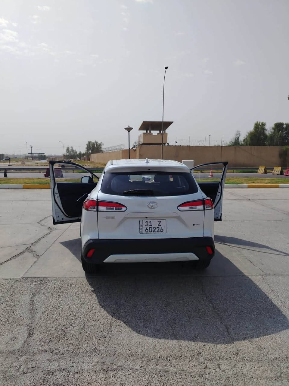 السلام عليكم
تيوتا كروز للبيع 

2025 موديل

فول مواصفات 

كامرات 360 درجه

ماشيه 11 الف جديده السياره بحاله  الزيرو

جنطه كهربائيه 

رادار امامي خلفي

فول للاخير

سعره 27 مليون و500 

غير متواجد ع الفيس اتصل او واتس اب 

للاستفسار 

‭***********‬
