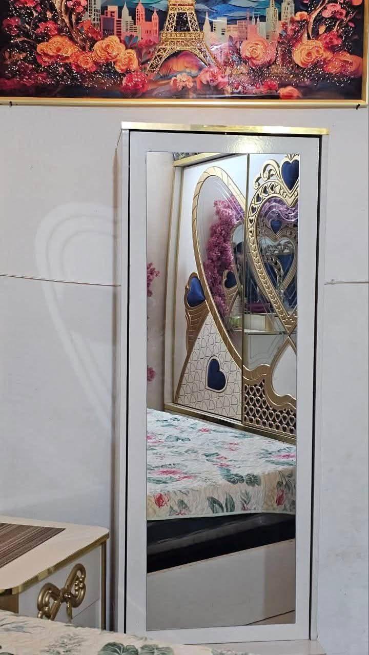 سلام عليكم غرفه تركيه للبيع مكان بغداد الدوره سعر ٥٠٠للتواصل ***********
