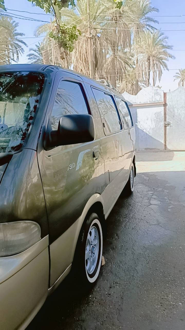 السلام عليكم ورحمة الله وبركاتة كيا بريجو للبيع موديل 2001 السياره كفاله عده صبغ عامل للجماله والباقي عل سونار وشرط تفتح بطاين اذا طلعت اكو ضربه بل بدي او حار بل بدي تاخذ السياره الفلوس الك مكينه جديده تبديله السحك لسه مامبدله شواصي كفاله عامه عده جهه العبري وشرط شغل اولى تخم تاير حداديه جاهزه كير اكسل بور باتري جديد غرفه جديده شرط التحويل رقمها كربلاء بسمي سنويه ساقطه صار سنتين  عكل السياره بلاديه الاستفسار اكثر اتصل +9647814041409
