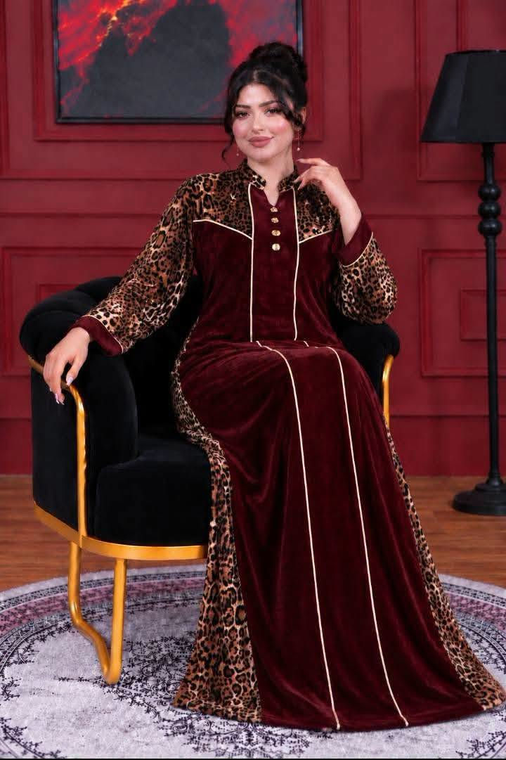 گلابية خليجي • مخمل سوبر سوفت • مقاس 2XL-5XL