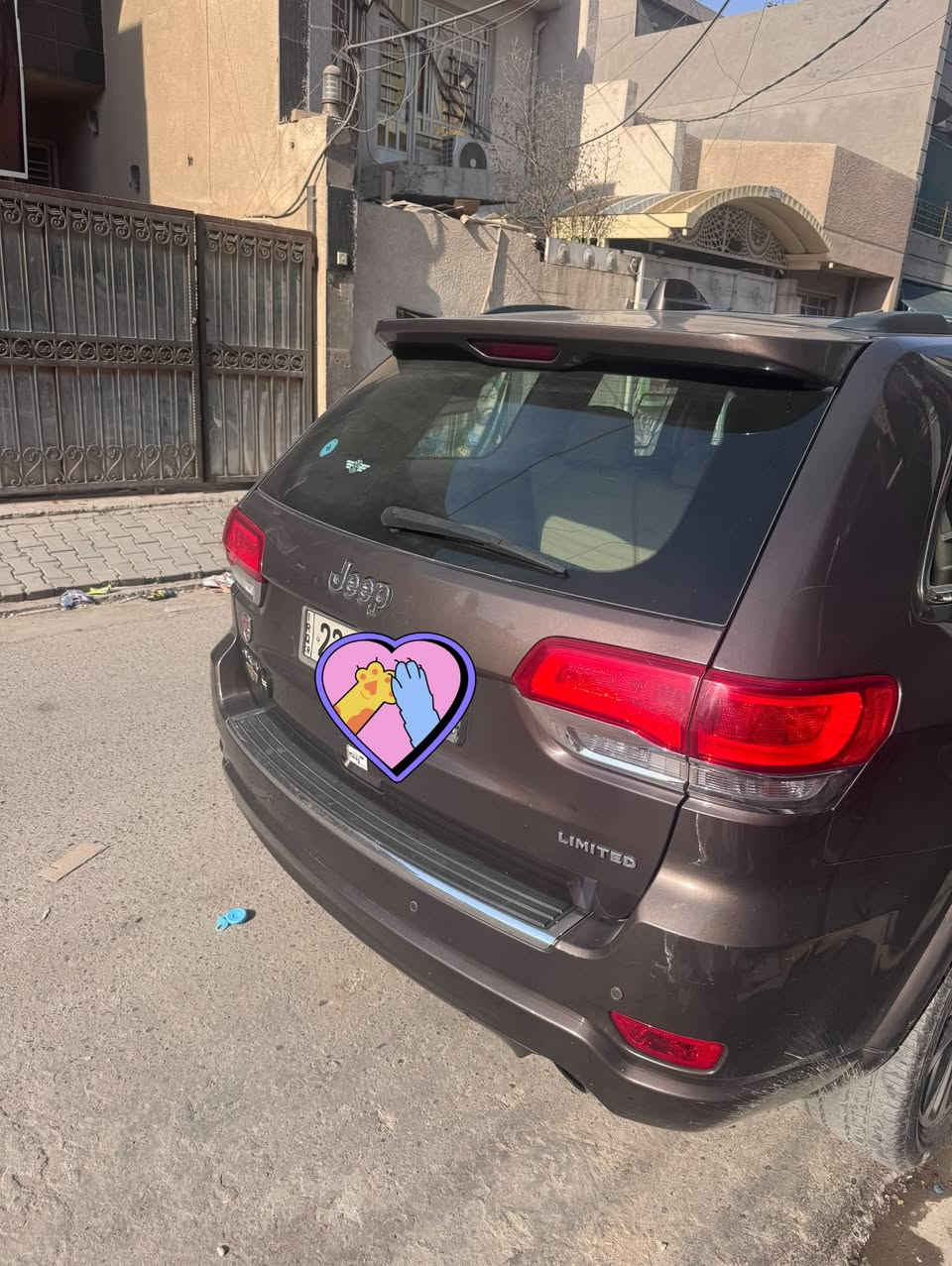 السلام عليكم جيب المتدد  ماشيه ١٢٨ ميل.   موديل ٢٠١٨ بيها صبغ جاملغ امامي والباقي مكفول وتخم تاير. جديد وادمه كامله السعر ٢٣٥ وبيها مجال ***********
