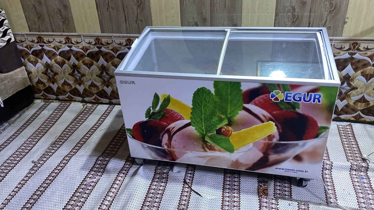عارضات عامودية • باب سلايت • نوال