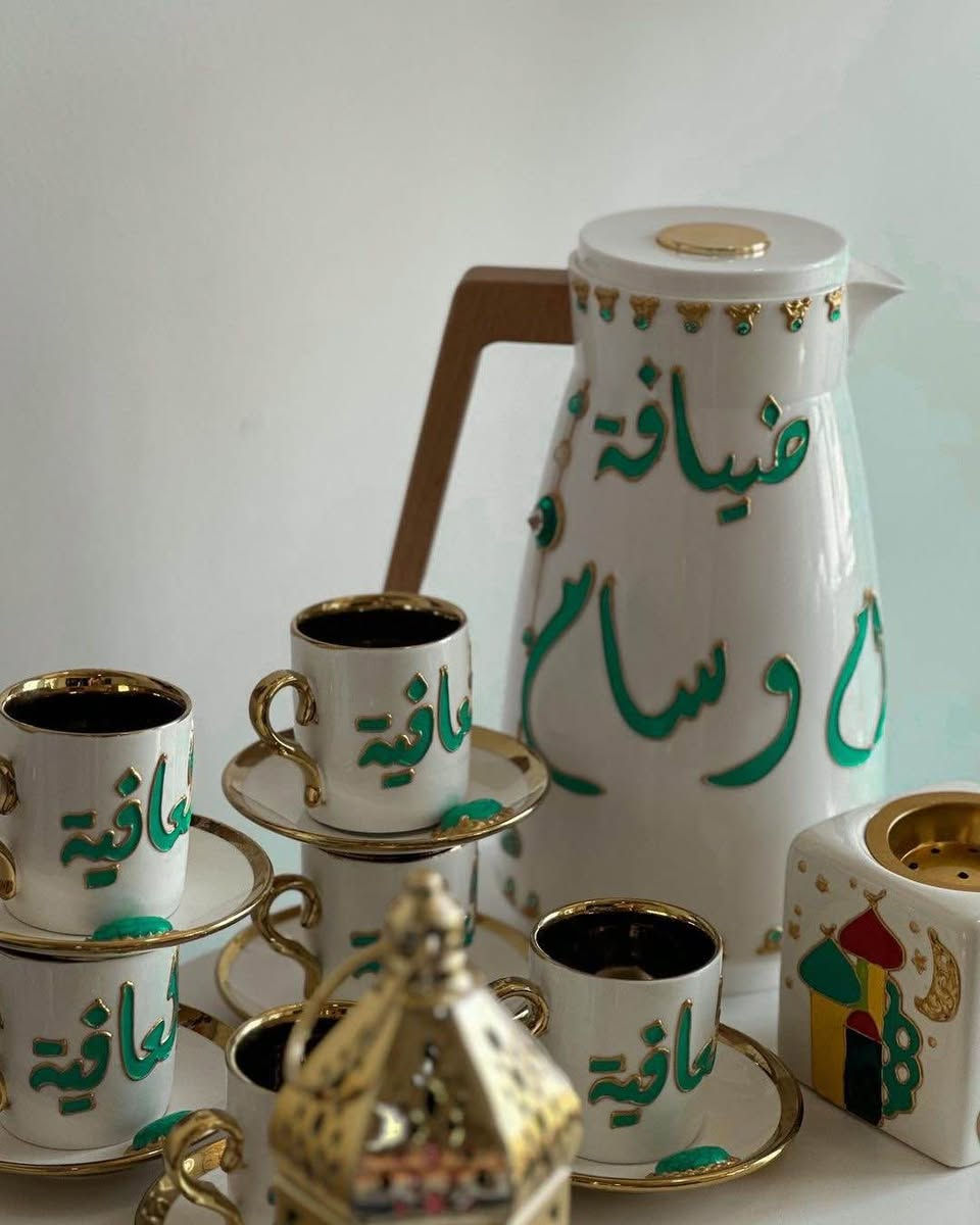 بكجات 
عروض على هذة البكج 
شغلي حسب الطلب
يتوفر توصيل لجميع المحافظات العراقية
الحجز قبل اسبوع
ضمان الوان ضد الماء بغداد, العراق

نص مكتوب في الصور:
- خان الوان
- @duaa.__store