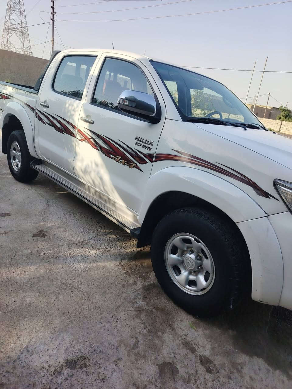 سلام عليكم فور ويل ٢٠١٣ كويتي اصلي كير وتماتيك رقم بغداد باسمي تحويل مباشر مكفوله سياره جديده تراي زيرو تخم تاير جديد تبريد ثلج دوشمه وتغليف دواخل كامل سعر ١٧٥ وبيه مجال للشراي *********** بغداد النهروان
