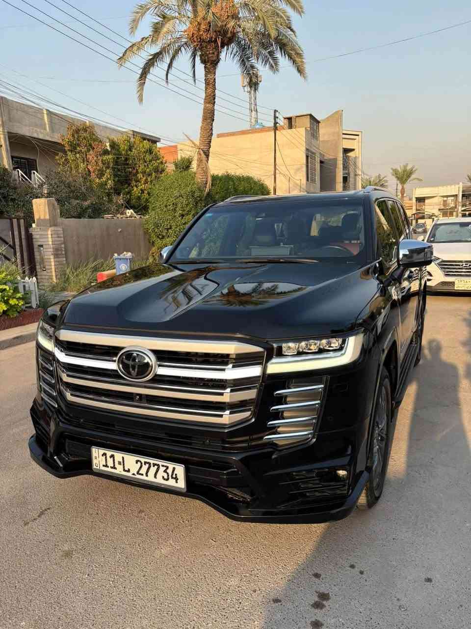 لاندكروز مميزه جدا
وكالة ساز موديل 2023 داخل احمر جلد
فئه VX Limited محرك تنفس طبيعي 4000
سياره جديده لوك ولا ملاحضه ماشيه 27 الف كيلو

مواصفات فول الفول ١/١ 
السياره تجي 5 بصمات دخول ذكي 
رادار امامي توقف ذاتي
نقطة عمياء قيادة ذاتية 
تحديد مسار كروز سرعة 
رادار استشعار الحركة الخلفية والامامية
حساسات امامي خلفي
كامرات محيطية وفحص تحت العجلات
شاشة كبيرة تدعم كار بلي
تدفئة وتبريد كشنات
كشنات كهرباء لد بالشباك الامامي اصلي 
لايتات 3 عدسات مع ترحيب عالي ناصي
لايت عالي اوتوماتيك زراكات لايت 
قفل اكسل امامي او خلفي او اثنينهم سوه
تبريد خلفي شاشة ومناخ منفصل 
تشغيل سي دي عدد 14 سماعه عدد 8 jBL 
ايرباك دكمة قفل وفتح بالابواب الامامية 
يدات ومري جانبية نيكل + كل الجام اوتو
مراية السايق ومرايات الابواب اوتو 
اوتو بارك هاند بريك دكمه .
بردة صندوق فول تحكم ستيرن واوامر صوتية 
ثلاجة وسطية شاحن لاسلكي 
6 منافذ شحن

السعر 730 ورقه للاتصاال ***********
مكاني بغداد - حي الخضراء
