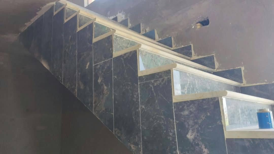 عندي كادر يراني شغل سراميك المرمر حجر جدران راضيه درجه اولى تصال على رقم 📞📞*********** ميسان اليزرر شرط شغل درجه اولى مصاطر نشتغل ماده صبابه درجه اولى وزن واحد تصفير
