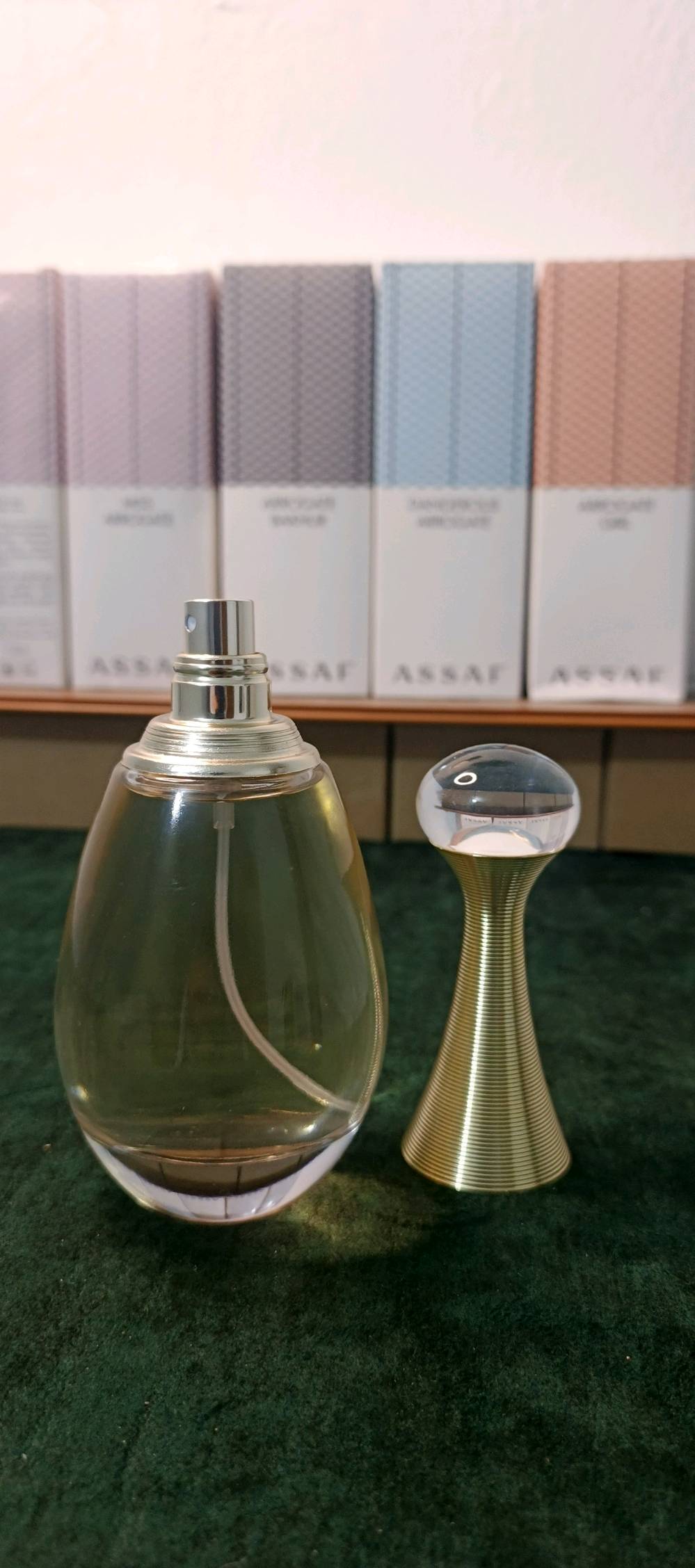 عطر ديور جادور النسائي أو دي بارفوم 100مل 
متوفر توصيل 🚚 
واتساب ***********