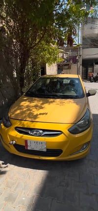 للبيع هيونداي أكسنت 2012 – 1600 أوتوماتيك  سيارة عملية ومناسبة للشغل و...