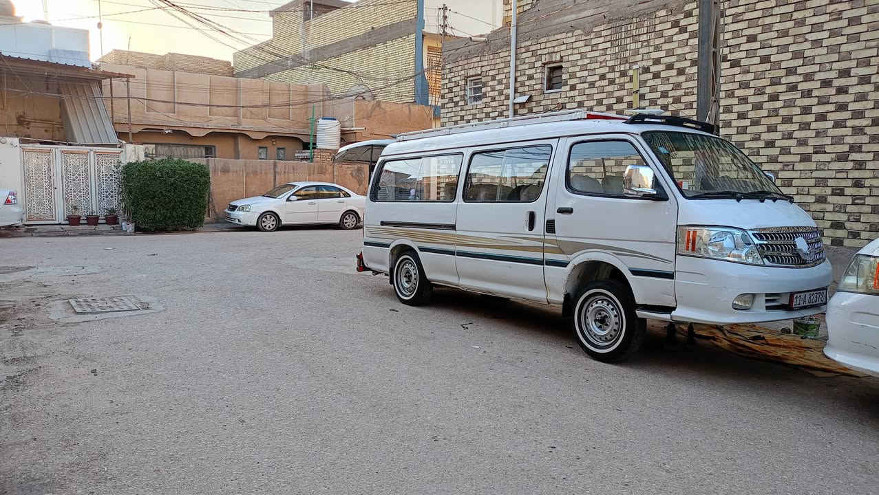 سلام عليكم فتون 2009 رقم انكليزي سنويه لل 30 يلا تنفذ بسمي السياره بيهة ضربه بل ربع الاخير جهة السائق ومعمره دوشمه جديده السياره احلا من الصور مكاني نجف سعر 55 وبيهة مجال  ***********

