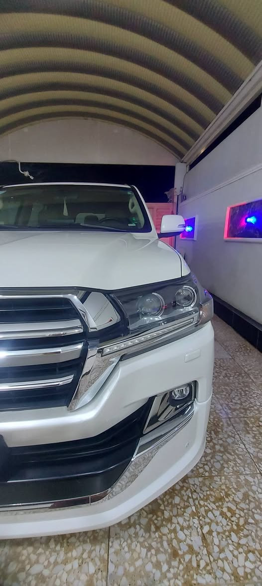 لاندكروز ساز 2019 بغداد
ماشية ١١٩ الف بغداد
كفالة عامة لا تبديل ولا صبغ ولا بارد ولا تكحيل 
للأستفسار // براء 
***********__  الديوانية
