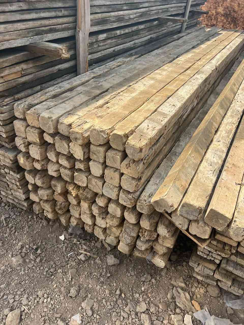 السلام عليكم  خشب للبيع طوال فقط لوح ابو 4 متر ولوح ابو 3 متر وسير 3متر فقط مكاني حله ابيع ع مكعب شلع الاستفسار ***********
