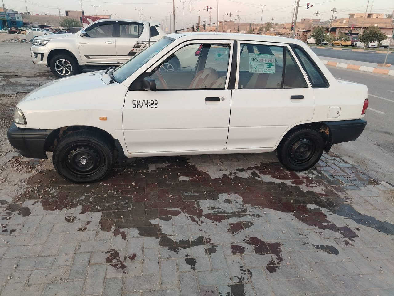 سلام عليكم ورحمة سايبه البيع موديل ١٤ السياره حلوه حسب خبرتي مابيهه لا ضربه ولا قطعه  تبديل مكاني كربلاء حي العمل مكينه خير من الله السياره جاهزه الخير بيه نقص بس تبريد ولكير  نمره الوله تفلت الباقي جاهز السعر ٣٠ وبيهه مجال بصيط  *********** بی واتساب ونتصال
