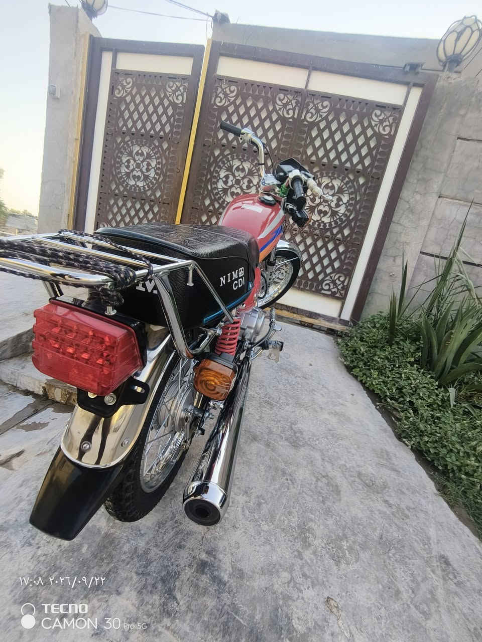 السلام عليكم ...🤍... نامه  متياز مديل2027شبه شلامجه ثلاث احرف  اوراق جاهزه دراجه مكفوله كفاله عامه  العنوان كربلاء رقم *********** السعر 750 …...🍂

نص مكتوب في الصور:
- ١٧:٠٦ ٢٠٢٦/٠٩/٢٢ TECNO CAMON 30 Pro 5G
- ۱۷:۰۷ ۲۰۲۶/۰۹/۲۲ TECNO CAMON 30 Pro 5G
- ۱۷:۰۸ ۲۰۲۶/۰۹/۲۲
- TECNO
- CAMON 30 Pro 5G
- ١٧:٠٨ ٢٠٢٦/٠٩/٢٢
- ١٧:٠٧ ٢٠٢٦/٠٩/٢٢