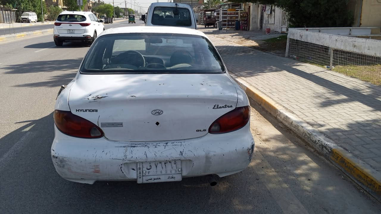 السلام عليكم هونداي النترا موديل 2000سيارة جاهزة تبريد منضومه جديدة شغال محرك كير نظيفات السعر 24وبيها مجال قليل مكاني بغداد السيارة حائز ثالث هاتف ***********
