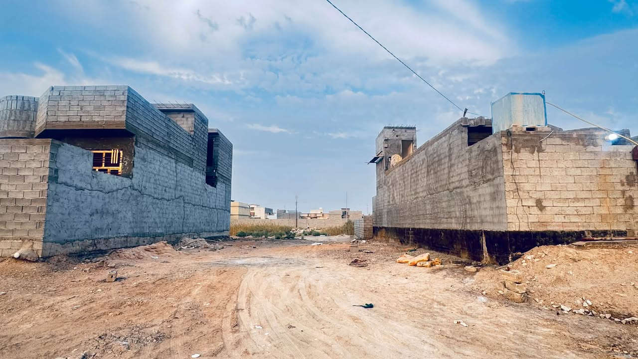 ٢٤٠م • واجهة ١٢م • شارع المضيف