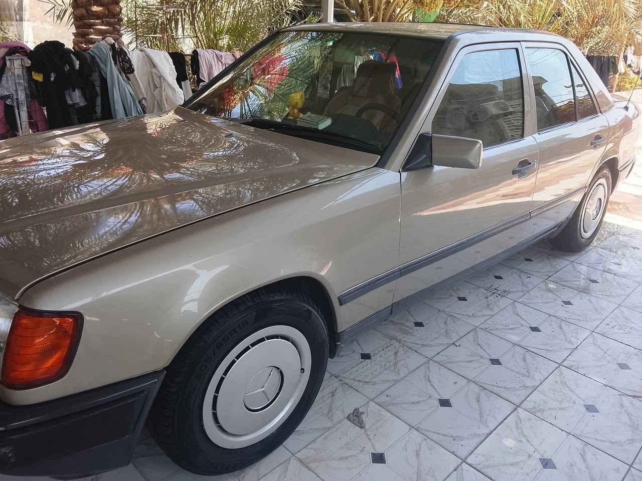 سلام عليكم مارسيدس دب بلاد  مصبوغ جماليه 
1988 شرط التحويل  مكينه جديده توه شاده  تبريد خير من الله شرط الفحص سعر ٧٨  بيهه مجال  سياره احله من صوره 
البصره قضاء الهوير 
الاستفسار ***********
