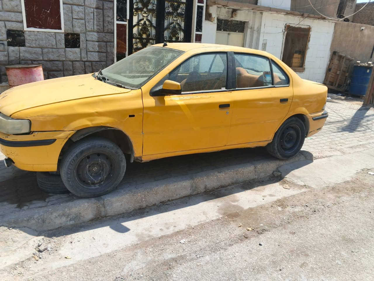 سمند موديل 11 للبيع
رقم كربلاء  السيارة محوره گير و مكينة كورلا بيكاتشو السيارة خير من الله
وكفت عندي المروحة و گومت كازگيت و فتحت المكينة جفتتها تجفيت درجة اولى و تقريبا شبه كملت بقى بس التقفيل 
لكن بسبب اقساط السيارة و فلوس التجفيت جزرت عليه الاقساط 
  ابيعها على وضعها ب 20

***********
