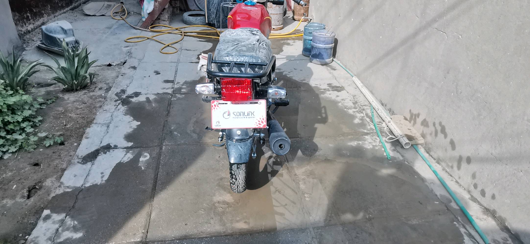 دراجه سونلنك ماكس 2025 محرك 150 cc جديده
 ما صارلي شهر من اشتريته ما بيه ولا عطل
((ما مدفوع كمرك ولتانكي بي اعوجاج من التوصيل)) 
السعر مليون و 150 الف وبيه مجال
