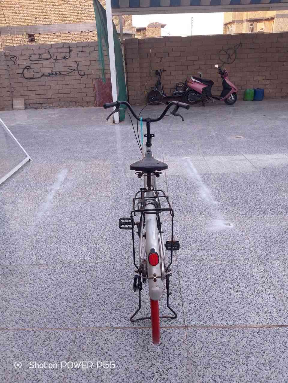 سلام عليك بيسكل البيع باناتي حجم 26جديد تايرات جديد حساس شغل سعر 85بيه مجال منطقة السفينة ***********
