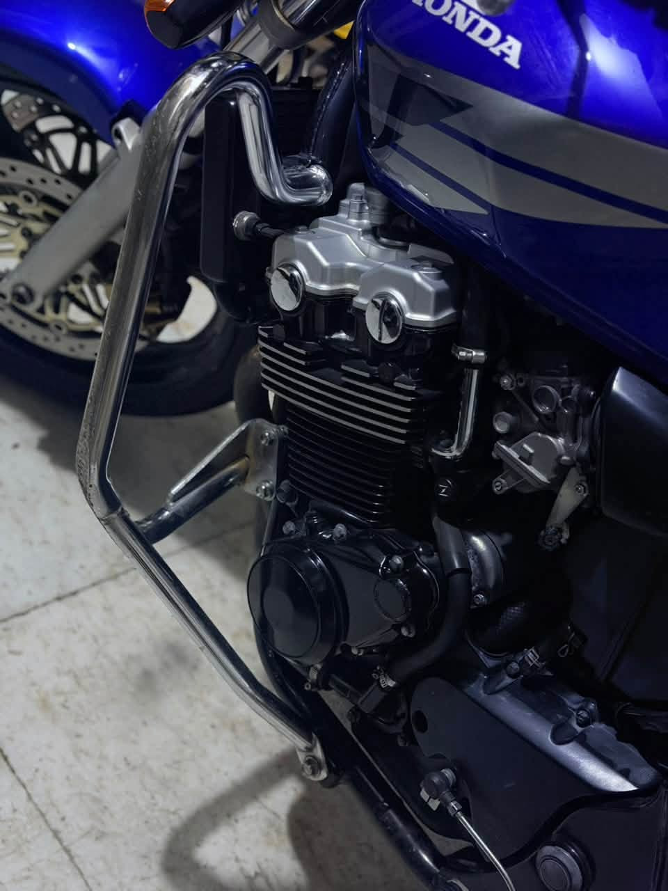 سيبي 4 دراجه رمبه بعدهي.   ب 20 وبيها مجال  
عماره. *********** 🏍️🐬📲 نضافه 100 /100
