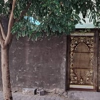 بيت للبيع • ١٥١م • محل تجاري