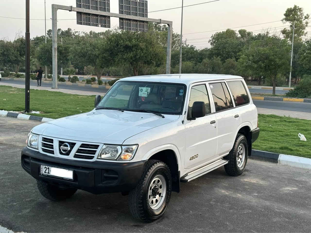 نيسان بترول 2002 محسن ناو سپى
گير مةكينةي بةشةرت
ناوي لة حاسيبةدا نية.  
4 تايةي تازةي دلوب ياباني 
بةناوي خومة رقمو سنوية نوية. 
تةبريد بةشةرت. 
***********…
***********….
……….
نيسان بترول 2002 محسن داخل ابيض
4 تايرات لوك. 
گير محرك ابشرط.
بسمي رقمو سنوية كلة جديد
انيط اترول للبصرة ابشرط حاسيبة. 
تبريد ثلج. 
كامل جاهز. ابدون مسرف. 
***********….
***********…. كالار, السليمانية

