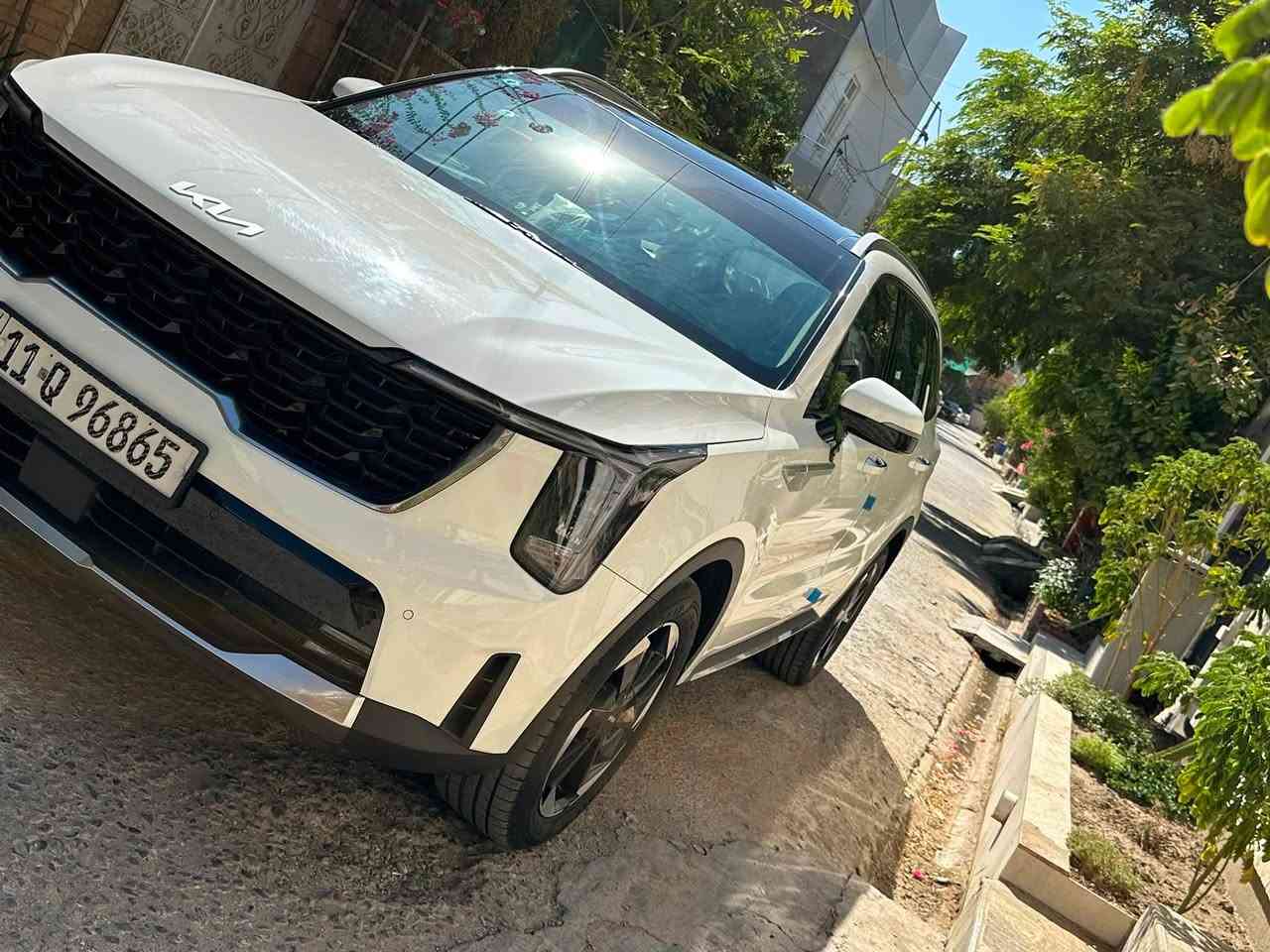 سلام عليكم 
سورنتو 2025
                                               ‎ضمان الشركه (ATB) 5 سنوات 
 ‎6 سلندر
‎لون ابيض وليس صدفي
‎مواصفات  V6
‎بصمه تشغيل 
‎بصمه تشغيل عن بعد
‎بانورما 
ماشيه 24 الف  
‎سياره نضيفه جدا 
‎مكفوله كفاله عامه عدا هاي الضربه الصغيره موضحه بالصوره  
‎رادار جانبي 
‎سايد بريك دكمه كهربائي
‎شاشه كبيره 
‎كشنات كهرباء جلد 
‎اوتو هولد 
‎جامات اوتو 
‎اشاير مري  
‎جنطه كهربائيّة ذكيه
‎حساسات خلفيه اماميه
‎سبعه راكب 
‎تحكم كشنات جانبي من الخلف 
‎تبريد 3قطع
‎فول تحكمات ستيرن جهتين
‎اربع وضعيات قياده
‎منفذ شاحن + شحن لاسيكي
‎اريل نفكيش GPS
‎ويل19
‎كامرا
‎ مود درايف
‎نزول منحدرات 
‎اضواء ترحيب 
‎وبعد بيها هواي مواصفات 
‎موقع السياره (ديالى بعقوبه المركز ) 
السعر 305 وبيها مجال 
*********** 
ترهم مراوس

