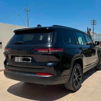 جيب بلاك توب • ٨٩٠٠٠ كم • حادث أمامي