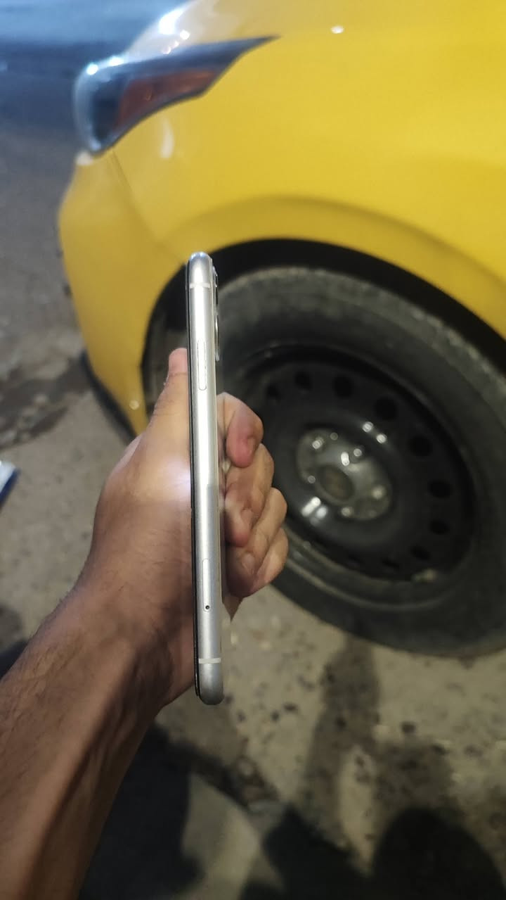 آيفون ١١ • ١٢٨ • بطاريه مبدله