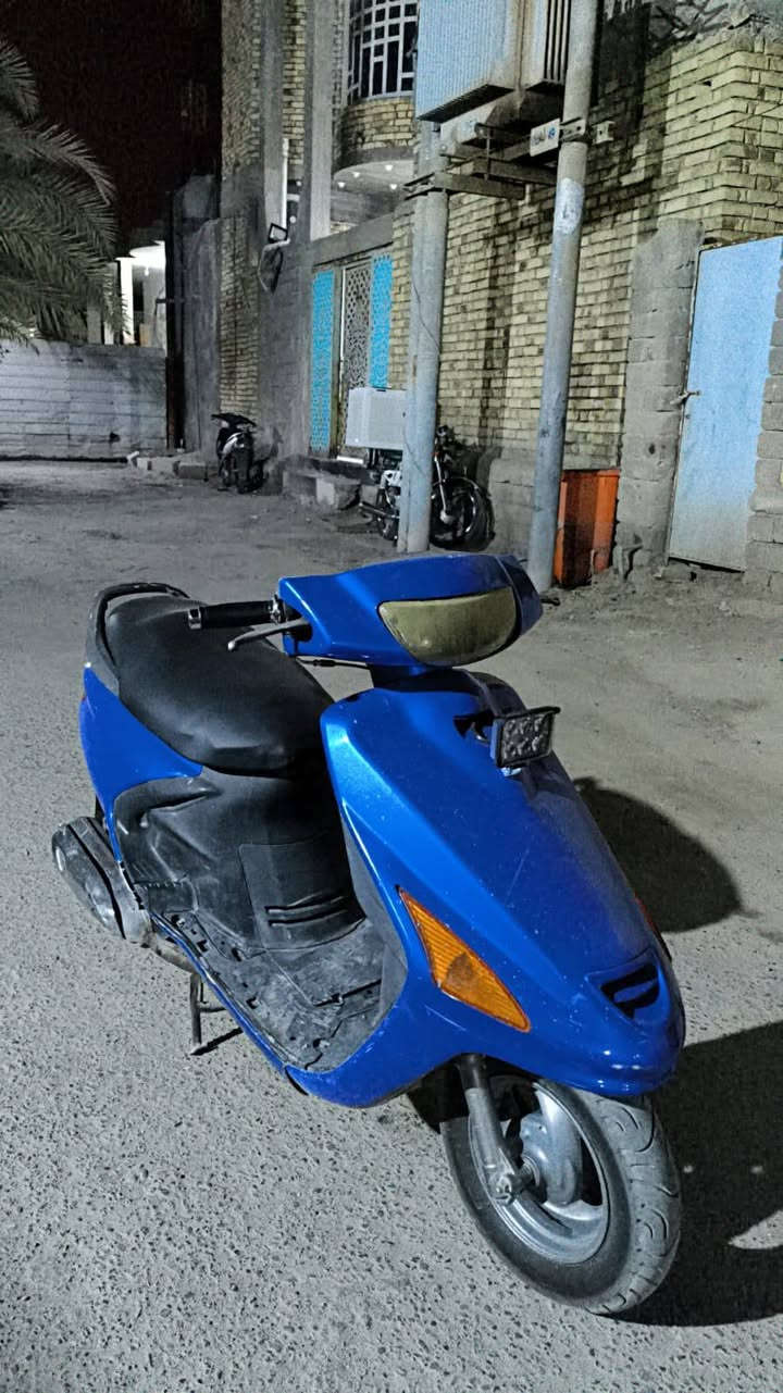 سلام وعليكم دراجه فراشه كامله مكمله ما عوزه شي بس بيه طكطكه بل كلجات الدراجه خير من الله 📍بصره قضاء المدينه العلوان ***********
