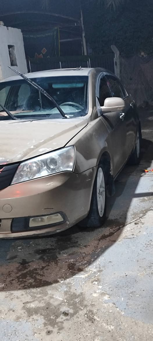 ام كراند C7 موديل 13 مصبوغه حزام
كير ومكينه محوره كورلا تبريد شغال  رقم مميز بصره تحويل بالبصره ثاني يوم 
السعر 53 وبيها مجال حك الجيه 
مكان السياره بابل سياحي 
***********

