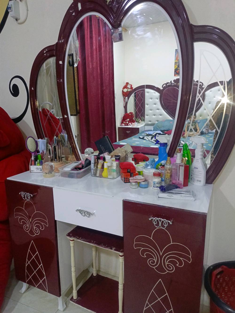 غرفة نوم للبيع عنوان المشتل شارع المدارس