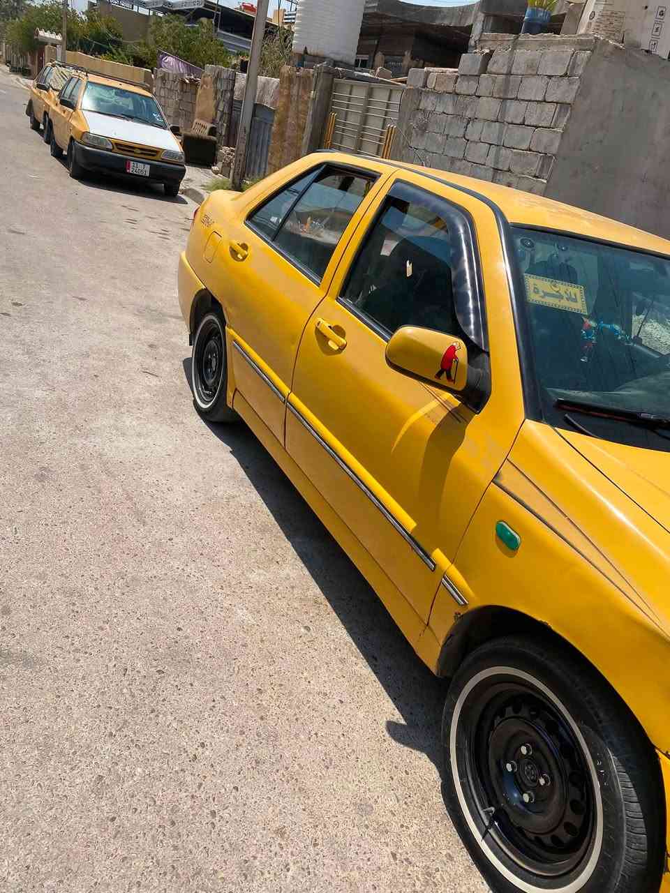 سلام عليكم شيري كوين  للبيع محور كير ومكينه كورله بيكاجو تخم تاير تبريد شغال سياره خير من الله كلشي ماناقصه سياره نضيفه شوفت عينك٢٠١٠ لا تريد ترتيب ولا اي شي هيه مرتبه. مكان السياره بغداد اليوسفيه متواجد خاص ***********بيه وتساب
